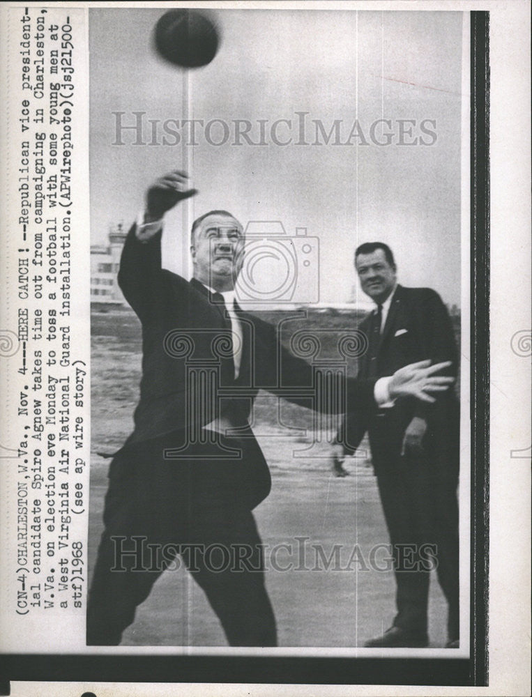 1968 Press Photo Republican Candidate Spiro Agnew Take Timeout Campaign-Election - Historic Images