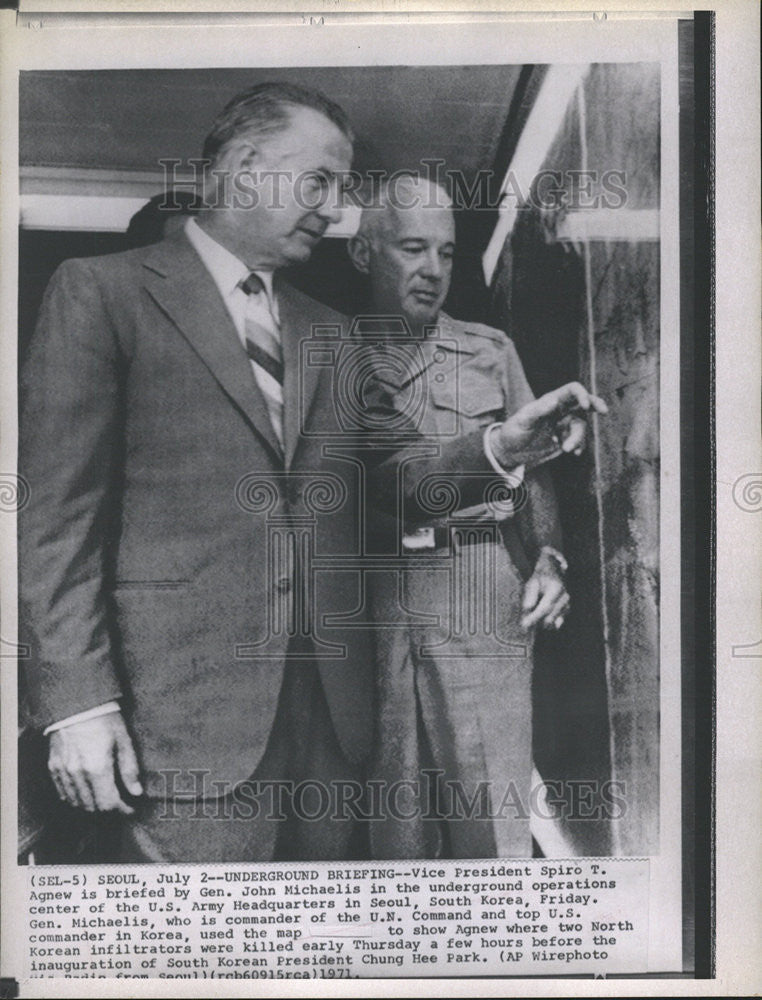 1971 Press Photo Vice President Spiro Agnew John Michaelis US Army headquarters - Historic Images