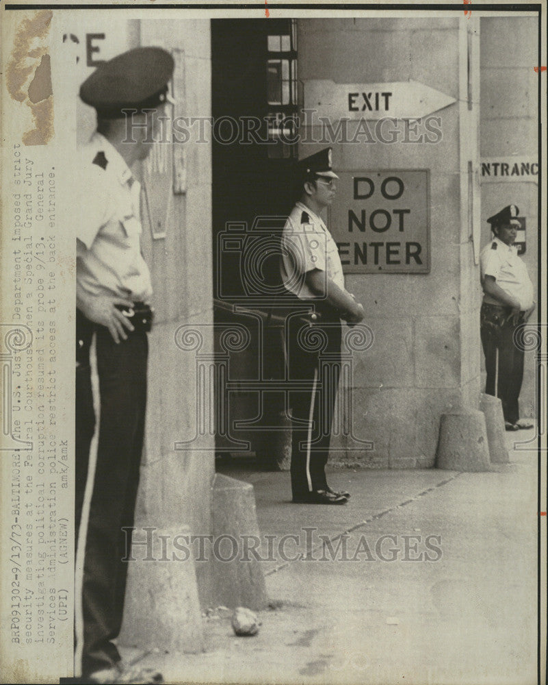 1973 Press Photo US Justice department Federal Courthouse grand Jury security - Historic Images