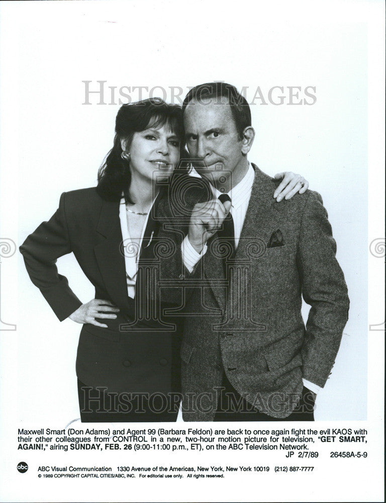 1989 Press Photo Maxwell Smart Agent Fight Evil KAOS Colleagues Picture TV - Historic Images