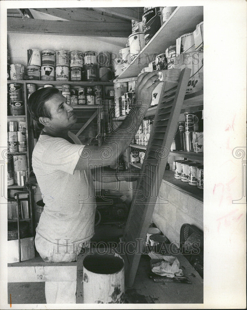 1971 Press Photo J.C. Adams House Painter - Historic Images