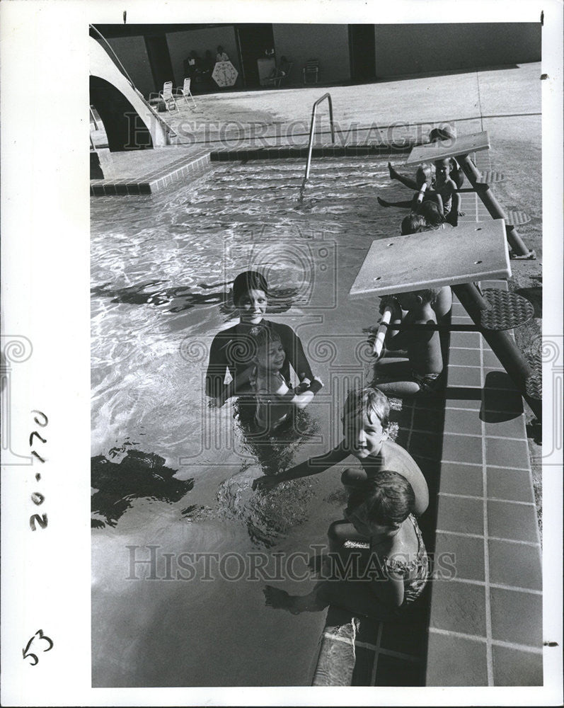 1977 Press Photo Youth Center Lake Vista - Historic Images