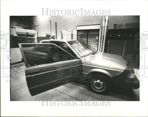 1991 Press Photo Anthony Riggs American Soldier Theft Car Costly Car C ...