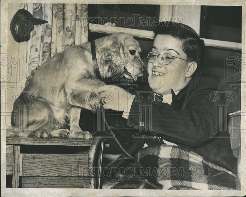 1949 Press Photo Robert Sloss, paralysis victim and dog Blondie - Historic Images