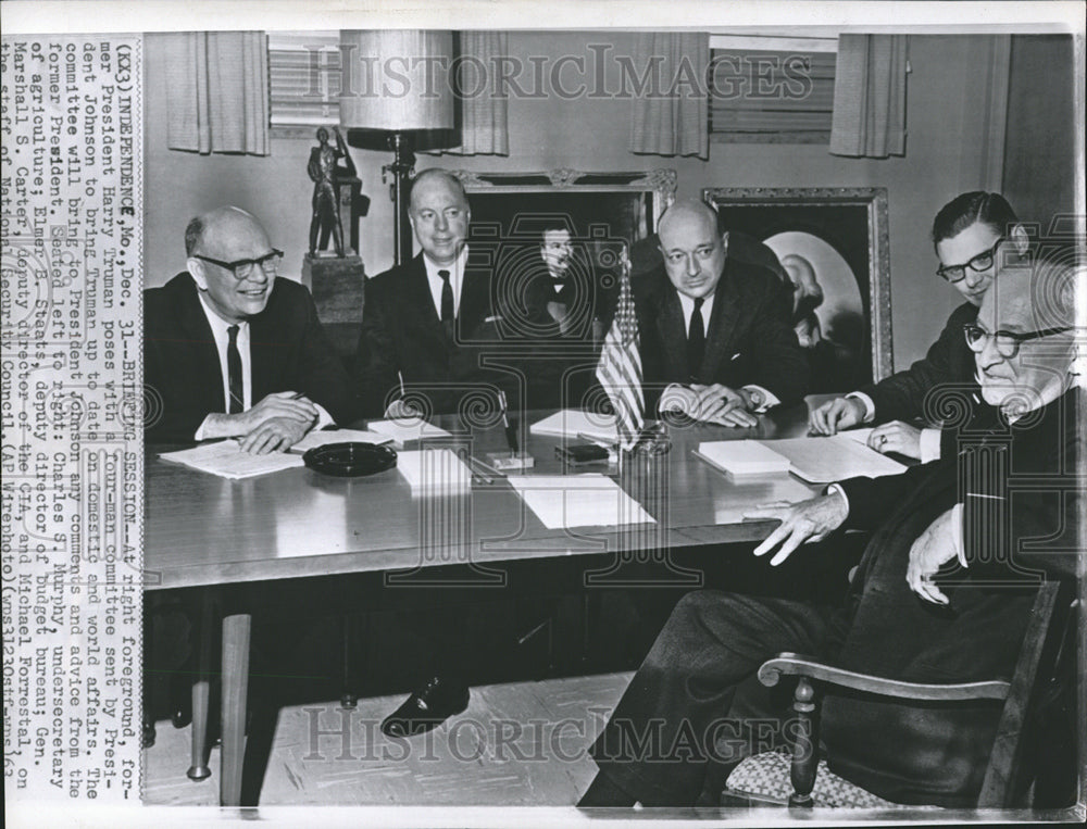 1962 Press Photo President Harry Truman Pose Committee Murphy Staats Carter - Historic Images