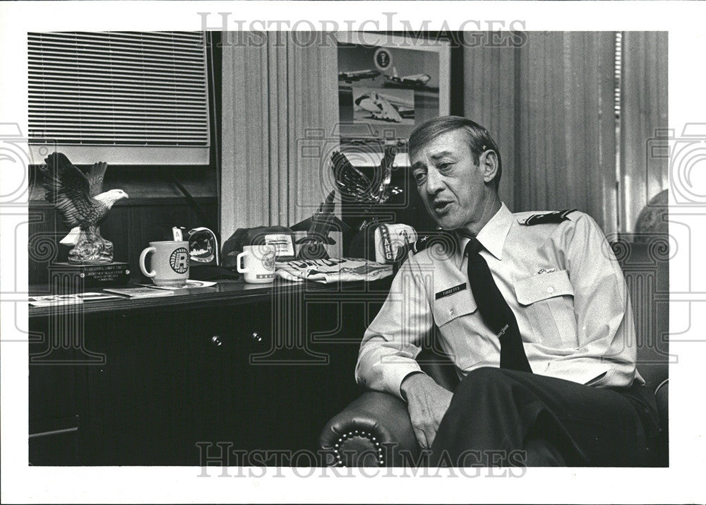 1987 Press Photo Lowry Airbase Larry Tibbetts - Historic Images