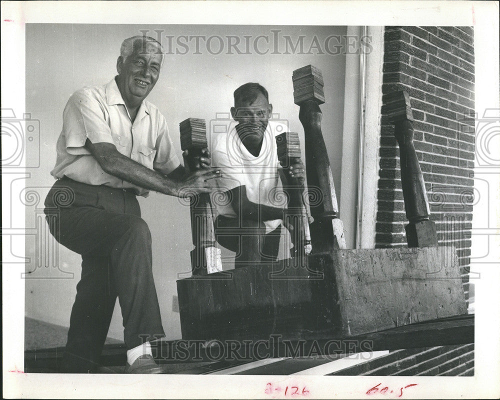 1966 Press Photo Meat Fred Cole Left Bob Obryan Petersburg Beach - Historic Images