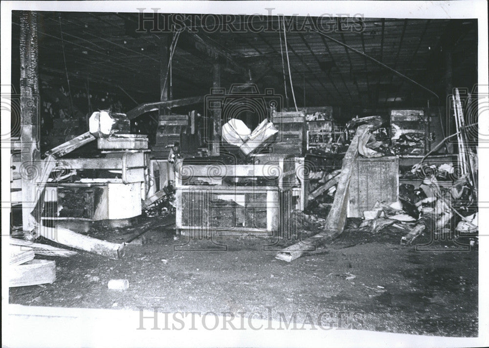 1970 Press Photo Food City Supermarket Fire Damage Checkout Area - Historic Images