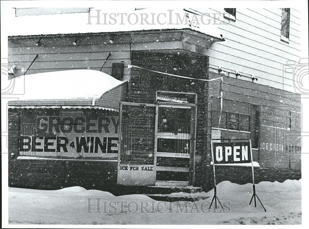 1982 Press Photo Little independent store at Vinewood and Toledo streets,Detoit - Historic Images