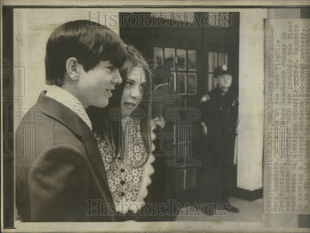 1972 Press Photo Gary Sauders married Debra Scarberry while in prison - Historic Images