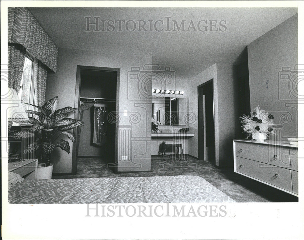 1983 Press Photo The Colony Of Naperville Homes - Historic Images