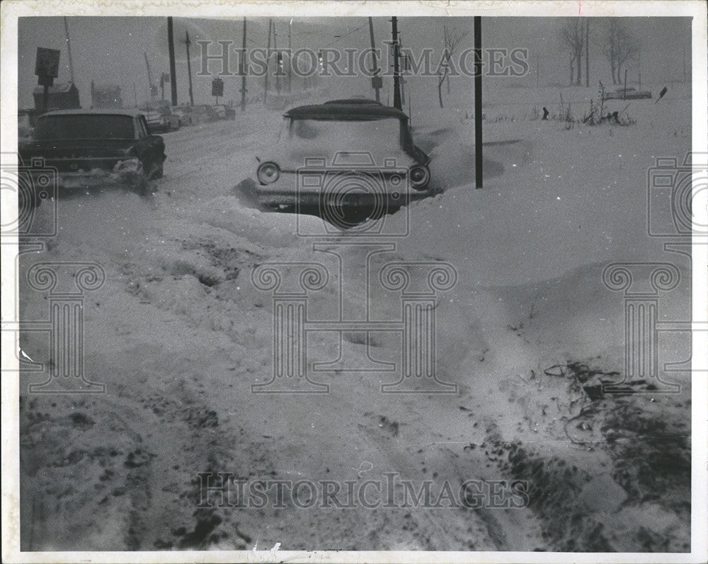 1965 Press Photo Snow Storm Cars - Historic Images