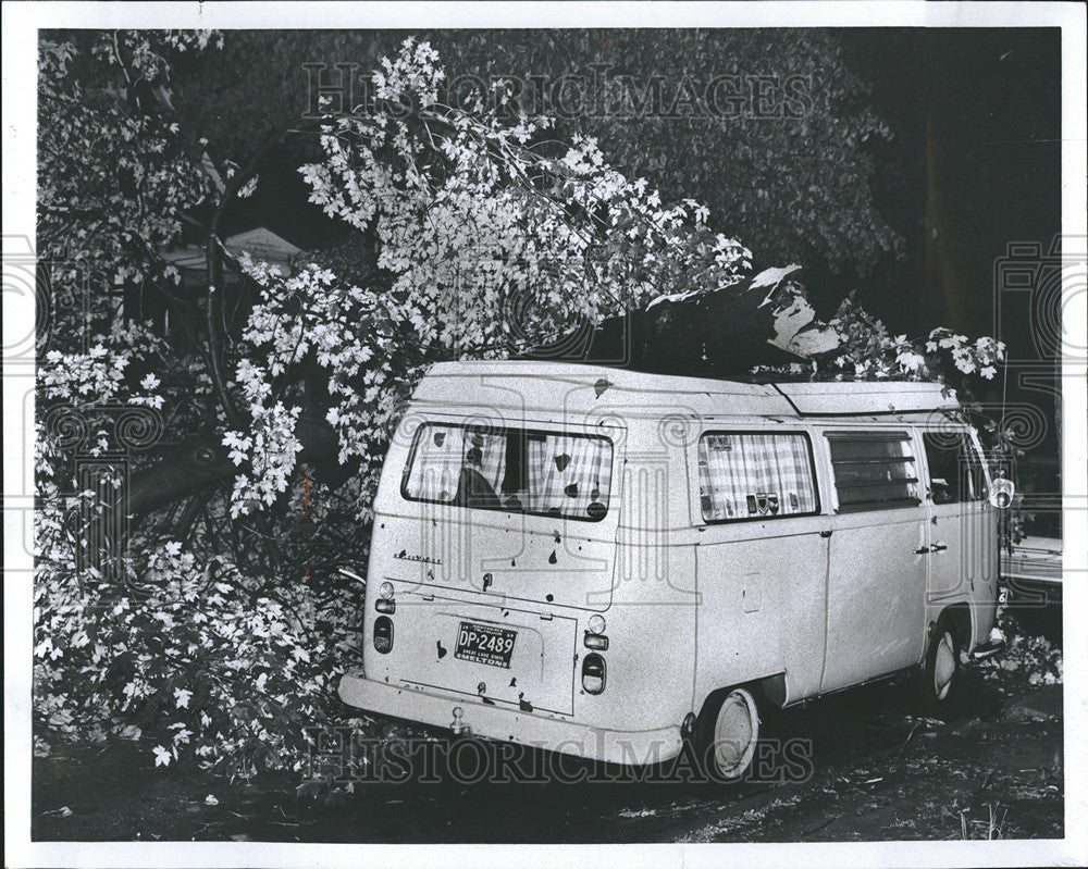 1969 Press Photo Storms Damage West Side Detroit - Historic Images