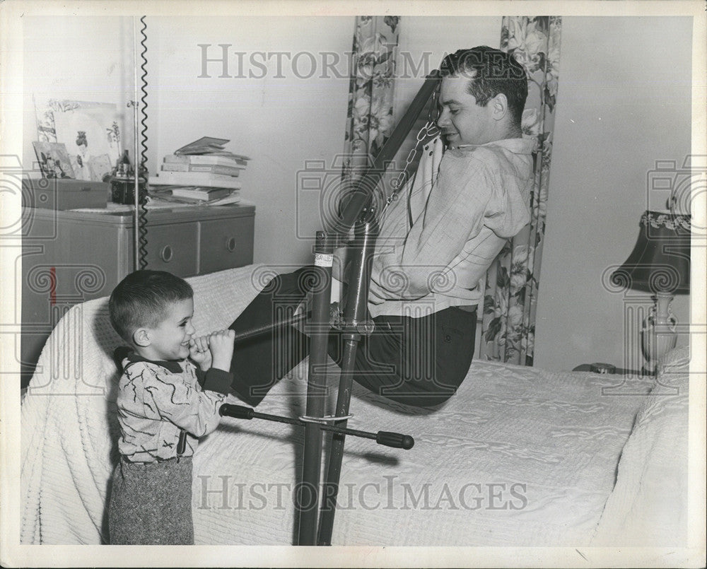 1943 Press Photo Ralph Chase polio victim - Historic Images