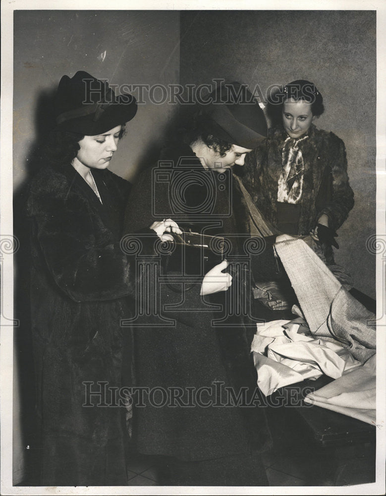 1937 Press Photo Pickpockets at the custody of the police - Historic Images