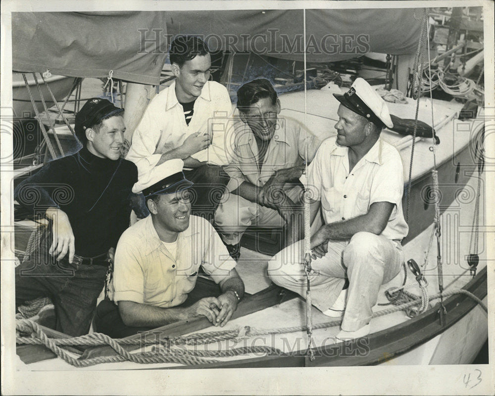 1958 Press Photo Crew Yachtsmen Habana Ted Sharp Clayton Grimes Dion Powell - Historic Images