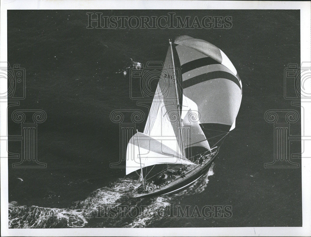 Press Photo Aerial View Sailboat Running St Petersburg - Historic Images