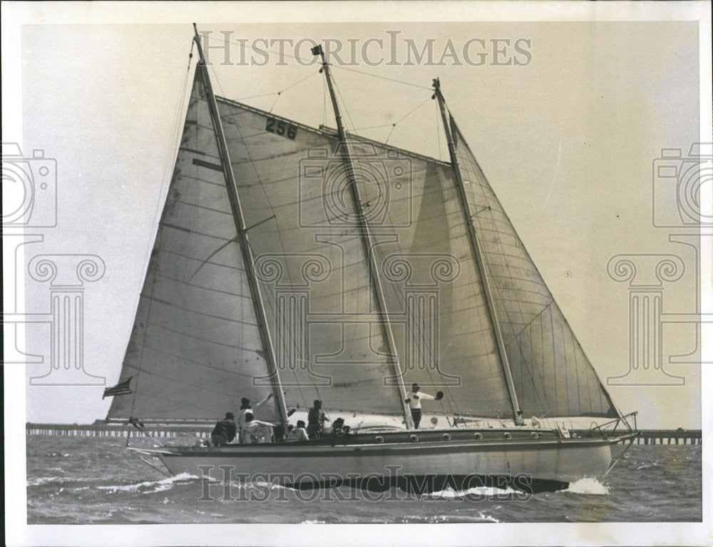 Press Photo Big Boat Sailing - Historic Images
