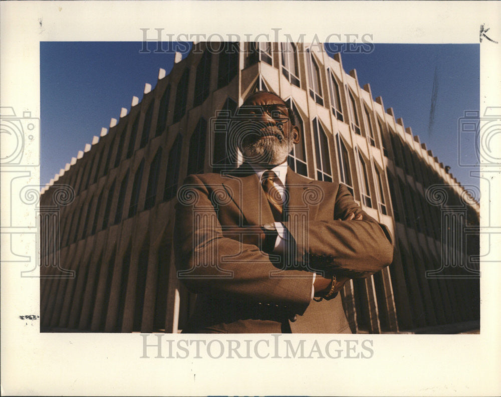 1993 Press Photo Arthur Johnson Detroit project Wayne State University Building - Historic Images