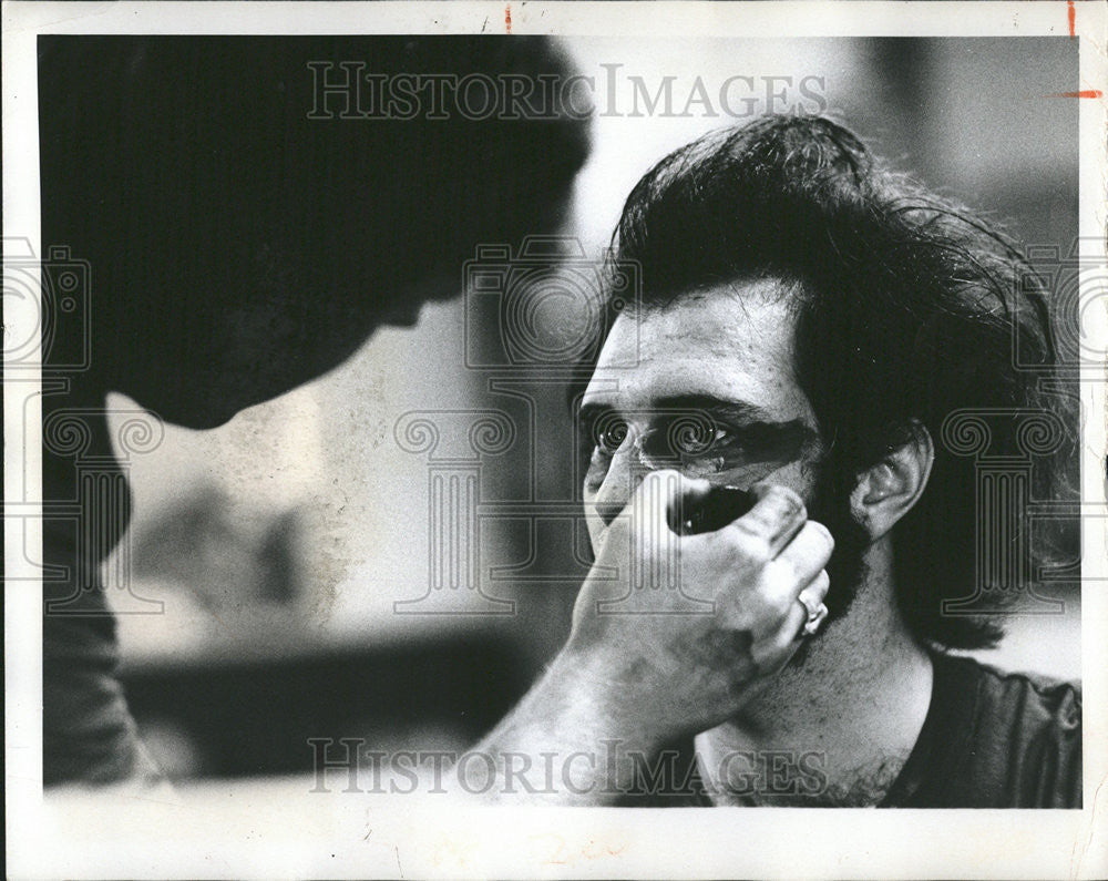 1974 Press Photo Don Akchin Teenage werewolf Haunted House De Soto Square - Historic Images