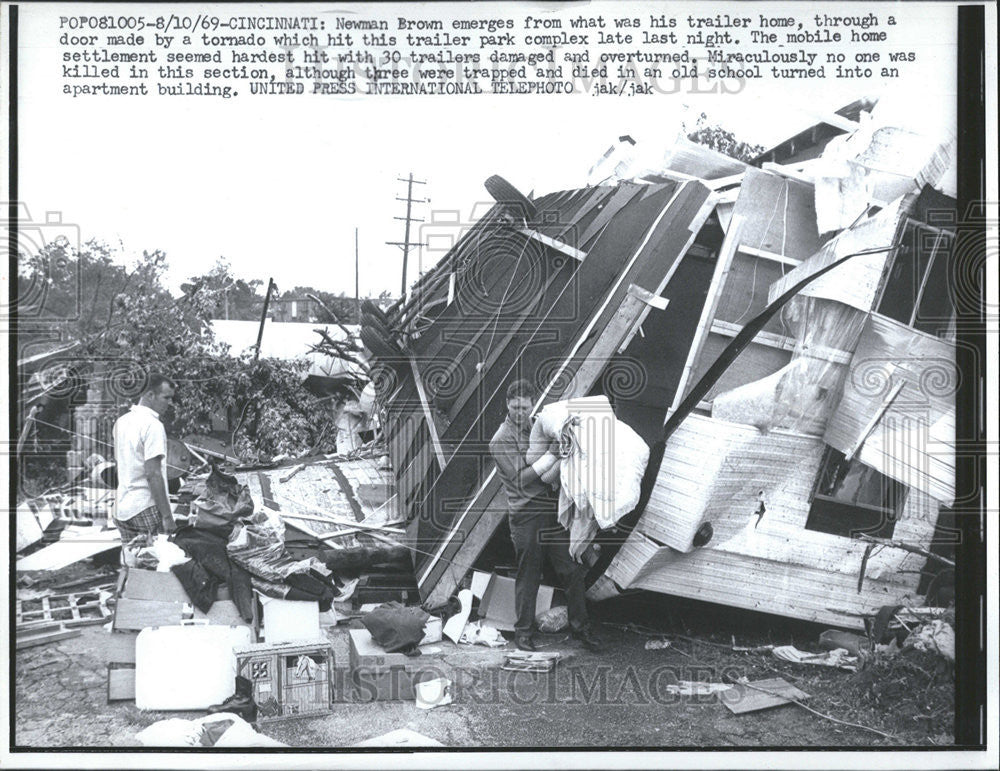 1969 Press Photo Newman Brown Tornado Home Door Trailer Park - Historic Images