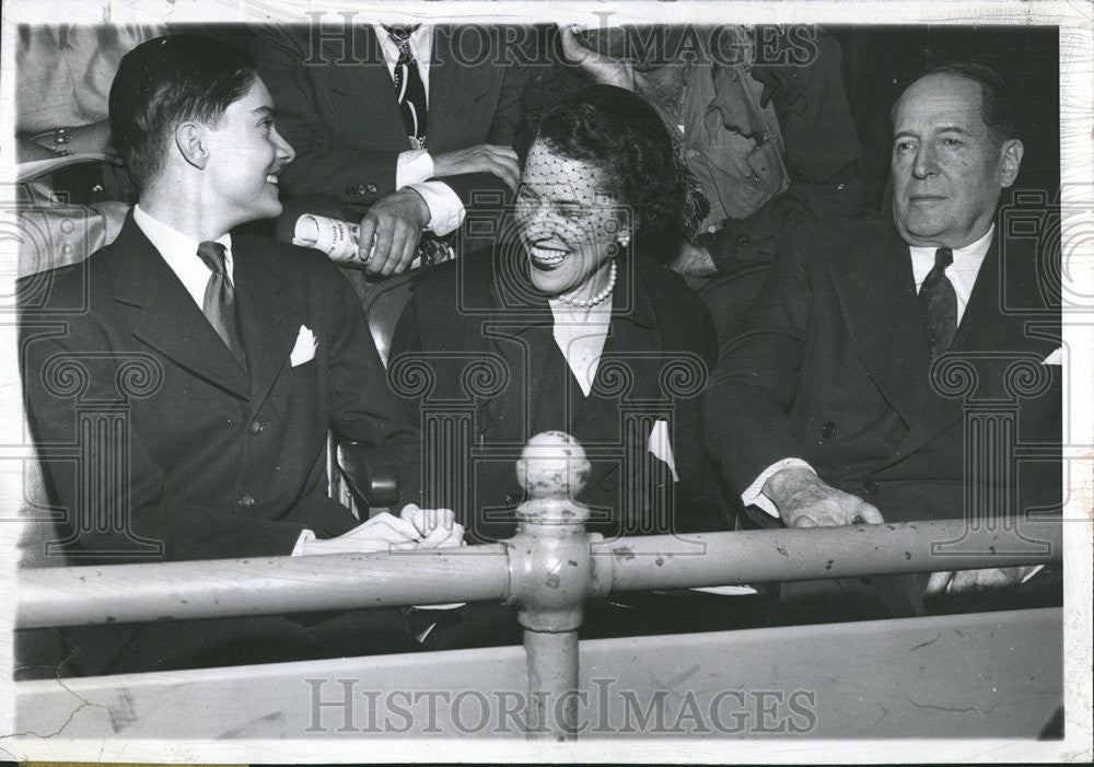 1955 Press Photo Douglas MacArthur Madison Square Garden New York - Historic Images