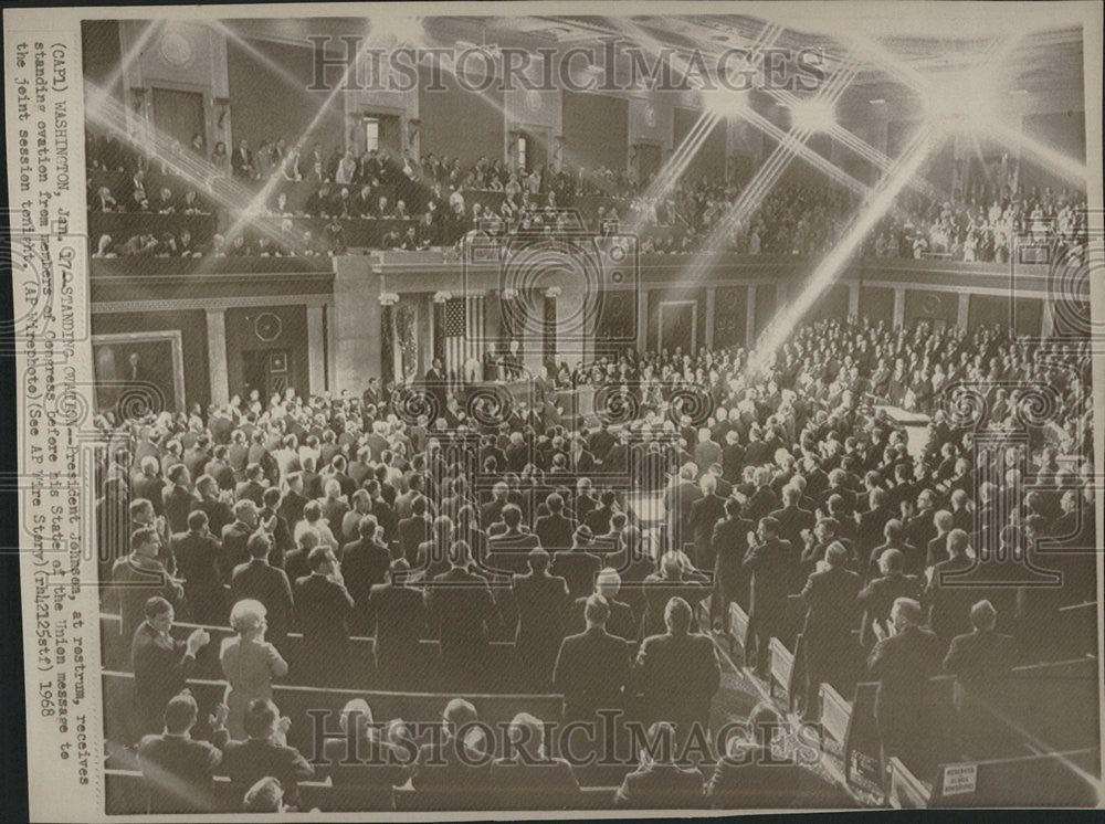 1968 Press Photo President John Speaking State Union Standing Ovation - Historic Images