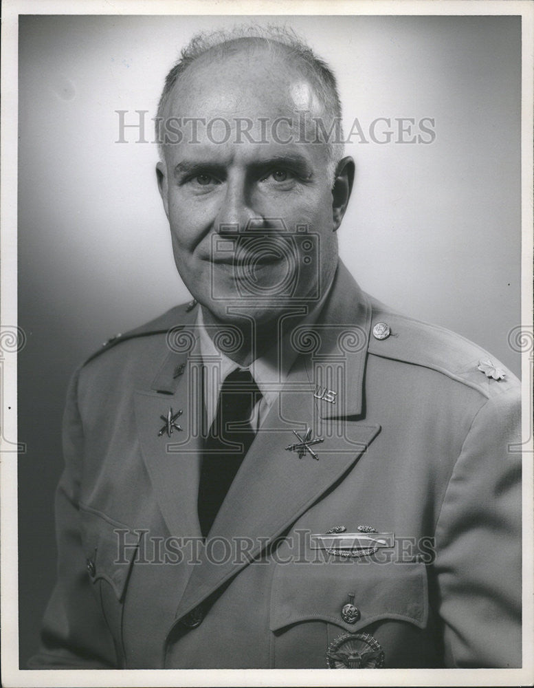 1958 Press Photo Lieutenant Colonel Clair Towne American Military - Historic Images