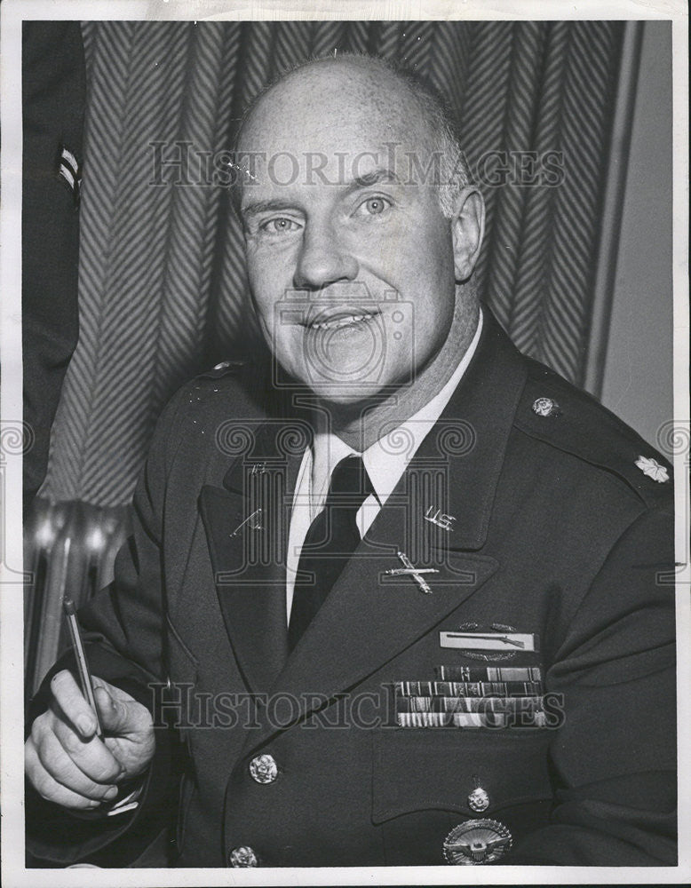 1957 Press Photo Clair Towne director service America Air Defense Command Denver - Historic Images