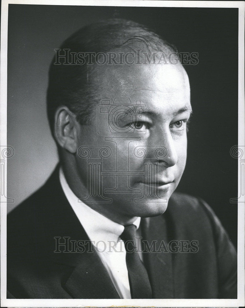 1975 Press Photo Samuel Johnson Chairman Board Chief Executive Officer Wax - Historic Images