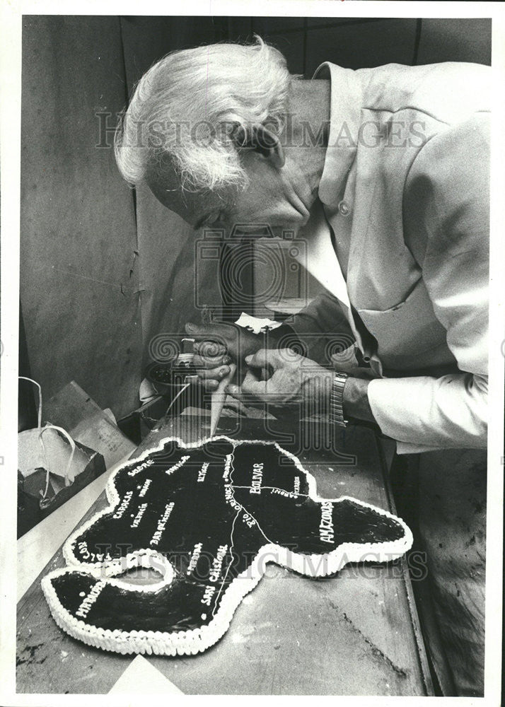 1980 Press Photo Sheraton Hotel Cooks Pablo Karossy Pastry Chef Sheraton Caracas - Historic Images