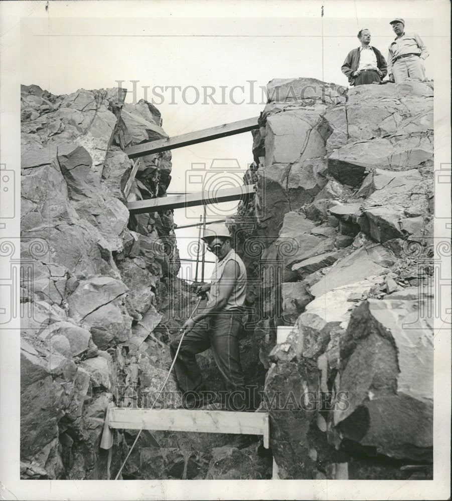 1951 Press Photo Allen Smith Joplin Creek construction Progress cleared area Dam - Historic Images