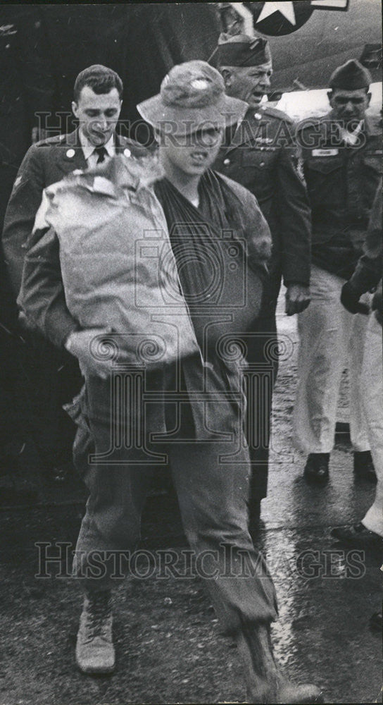 1967 Press Photo Viet Nam US Troops Army Pfc. Allen Glass - Historic Images