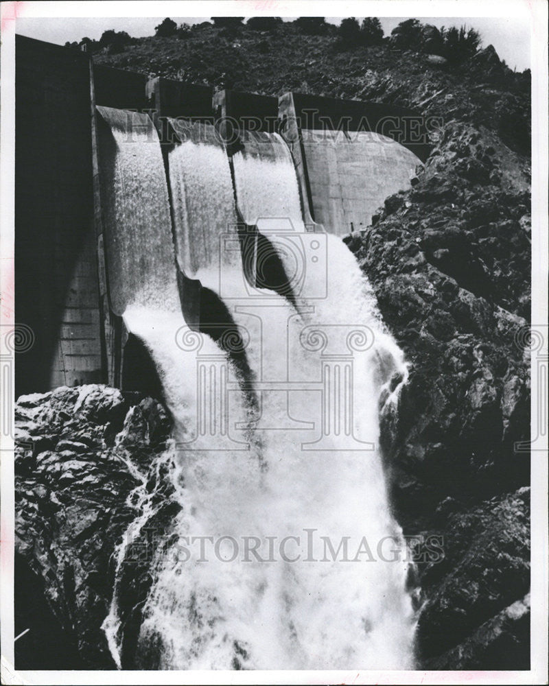 1971 Press Photo Williams Fork Spillway Dam Water Falls - Historic Images
