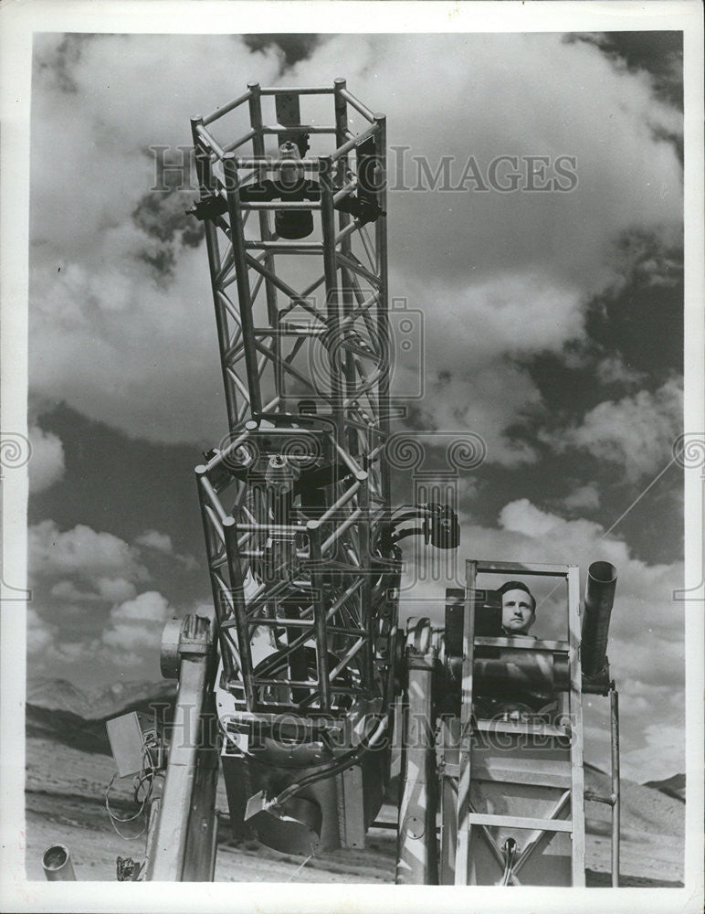 1955 Press Photo White Sands Guided Missiles Flight - Historic Images