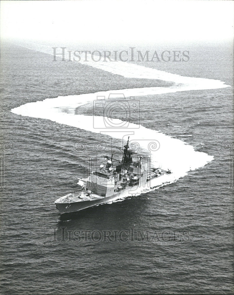 1983 Press Photo USS Ticonderoga AEGIS Guided Missile Cruiser - Historic Images