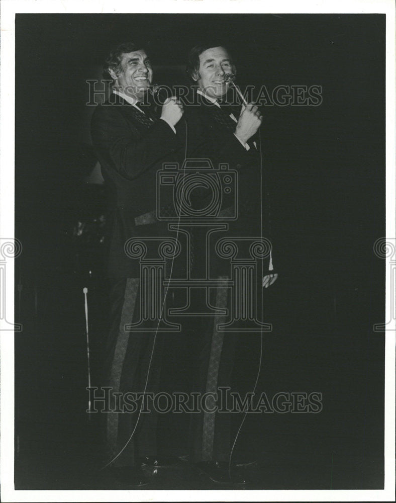 1965 Press Photo Sandler Young America popular versatile vocal duo perform show - Historic Images