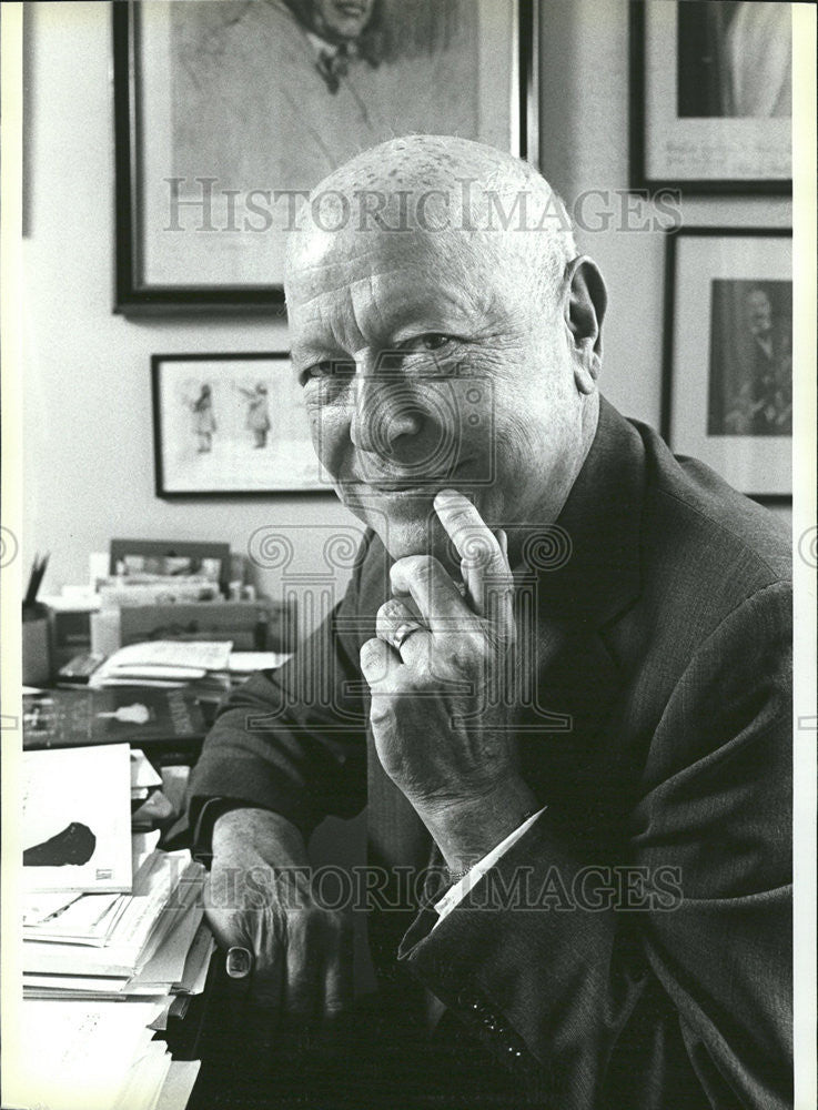 1982 Press Photo Francis Robinson Metropolitan Opera - Historic Images