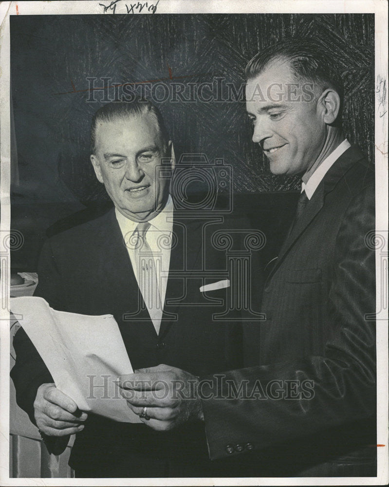 1968 Press Photo Frank Ricketson Fred Waggoner Appear United Fund Labo ...