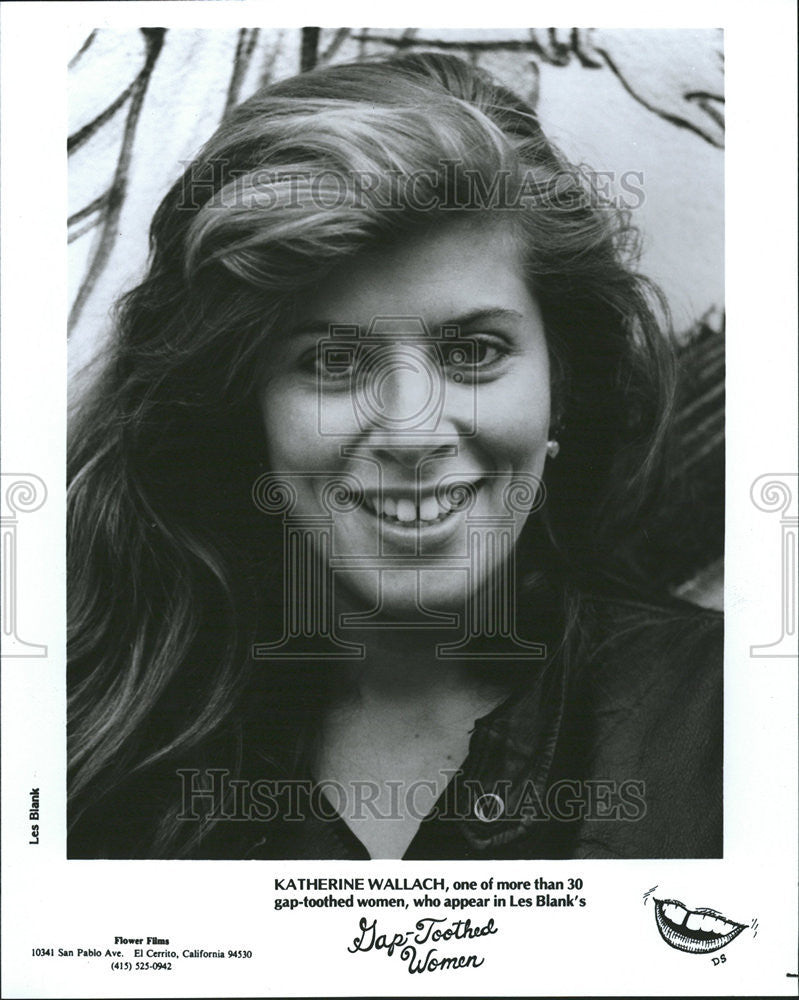 1987 Press Photo Katherine Wallach &quot;Gap Toothed Women&quot; - Historic Images