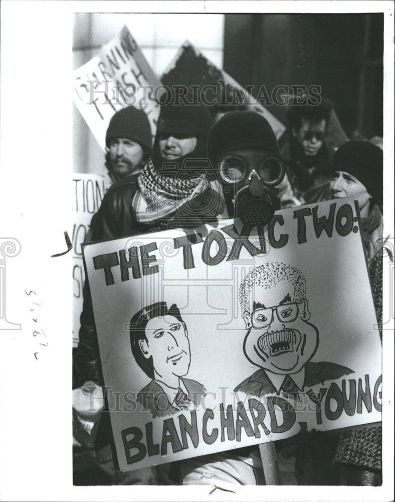 1989 Press Photo Sybil Augustine Detroit&#39;s Trash Incinerator Protest - Historic Images