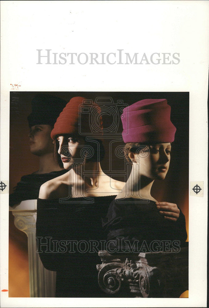 1991 Press Photo Fashion women Clothing Hats - Historic Images