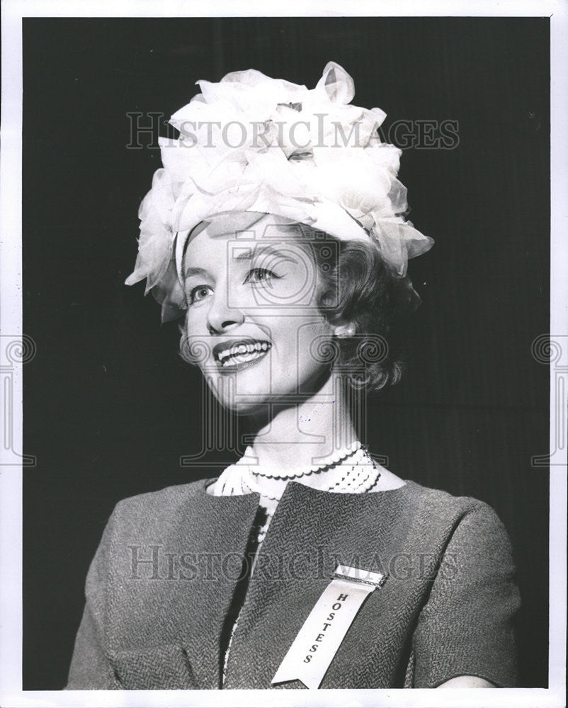 1961 Press Photo Women Fashion Clothing Hats - Historic Images