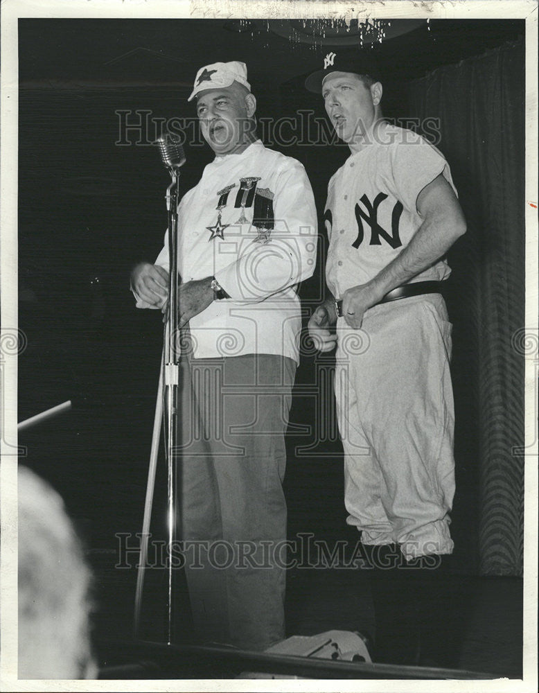 1964 Press Photo Gilbert Henessey Marvin Juron - Historic Images