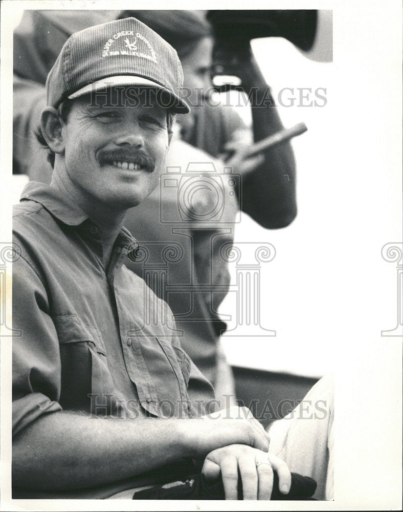 1986 Press Photo Ron Howard Addressed The Crowd At Buckingham Fountain - Historic Images