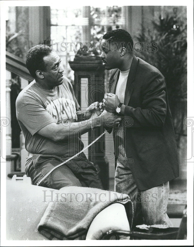 1992 Press Photo Malcolm Jamal Warner Bill Cosby The Cosby Show - Historic Images