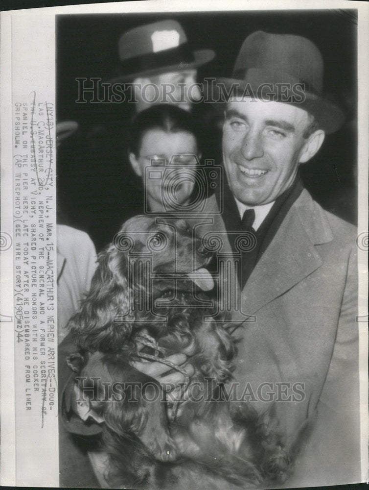 1944 Press Photo Douglas Macarthur&#39;s Nephew Arrives - Historic Images