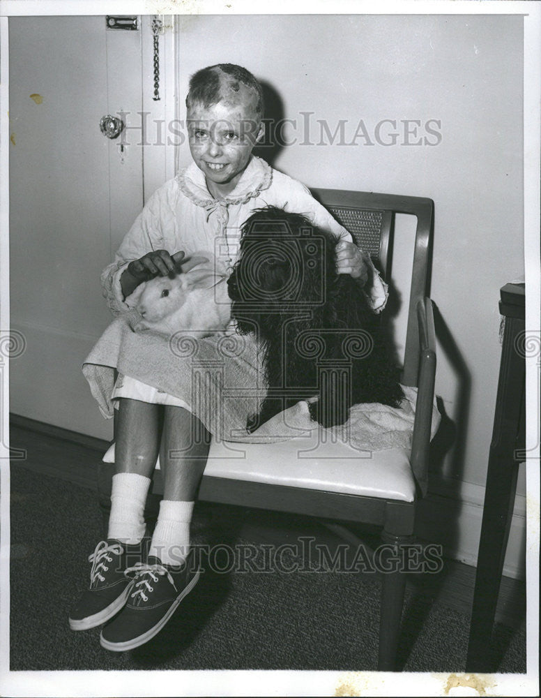 1959 Press Photo Marie Hartman Angels School Critically Burned - Historic Images