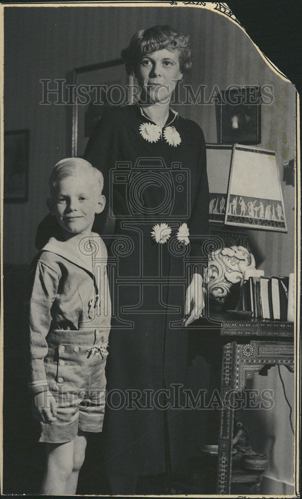 1936 Press Photo Mrs. Charles Hover And Charles Jr. - Historic Images