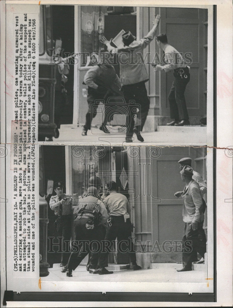 1968 Press Photo Armed Police wear armor vest Machine Gun Bar Center City - Historic Images